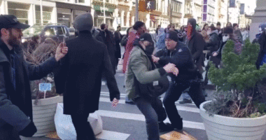 Rioters throw trash, garbage cans at ICE vehicles in New York City; multiple arrests