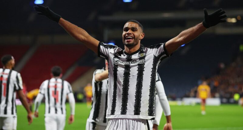 Robinson backs Saints' Hampden hero Mandron for shock Scotland call up