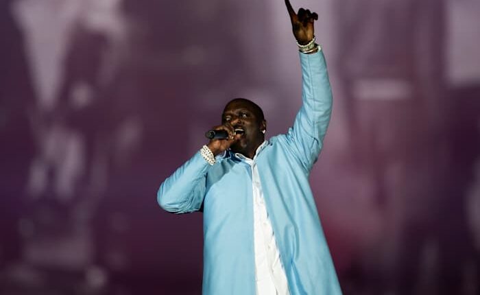 Singer Akon arrested near Atlanta for missing court over suspended license