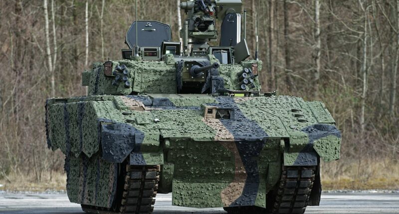 Soldiers developed hearing problems weeks before tanks declared safe