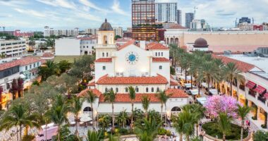 Southern city morphs into New York's 'tiny twin'