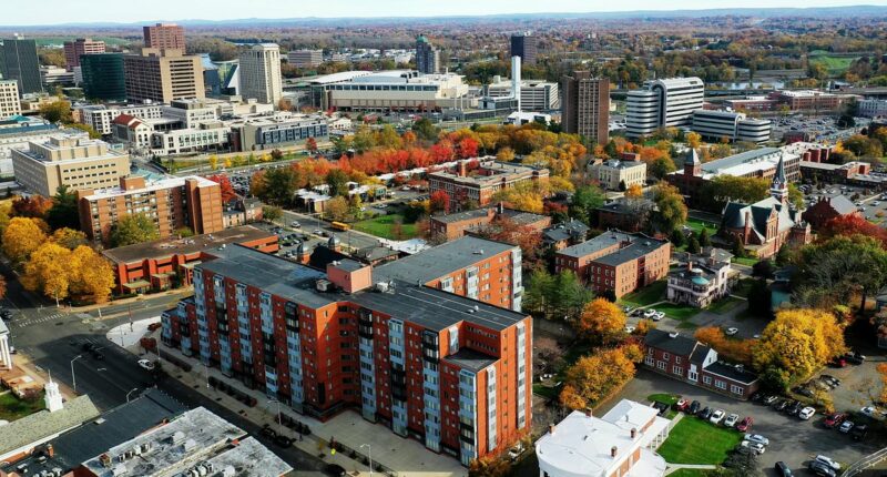 State is running out of LAWMAKERS because politics is so divided