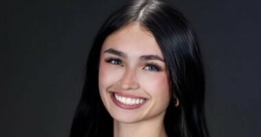 Stranger who shot dead cheerleader, 18, is indicted for her murder