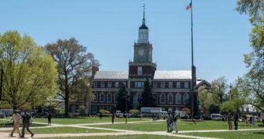 Teen suspect in custody after Howard University homecoming shooting leaves 5 wounded: police