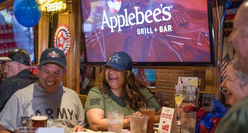 These 40 restaurants are offering veterans free meals and discounts on Veterans Day