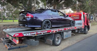 Three arrested, cars seized after 'hooning' at Adelaide club meet