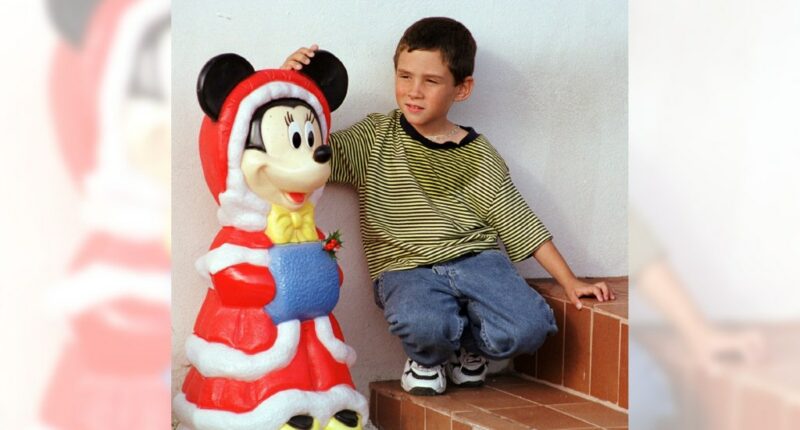 Today in History: November 25, Elian Gonzalez rescued