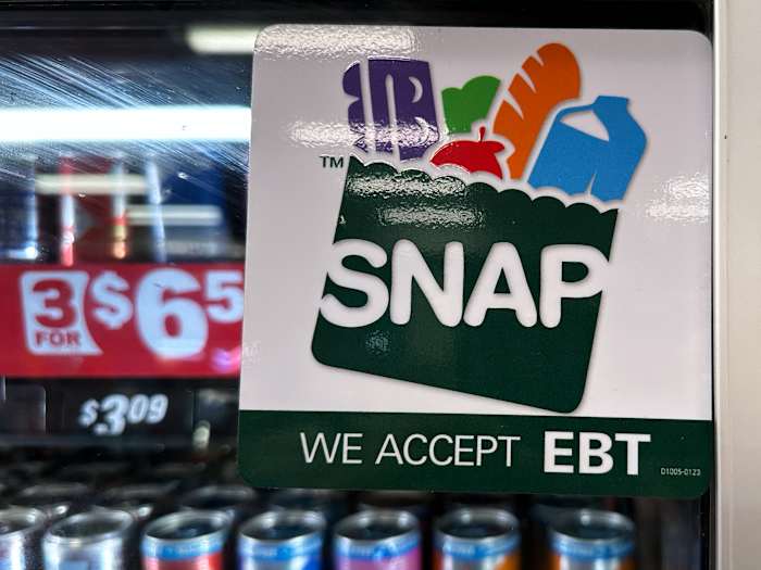 Trump Administration Moves to Suspend SNAP Food Aid Payments Following Court Ruling