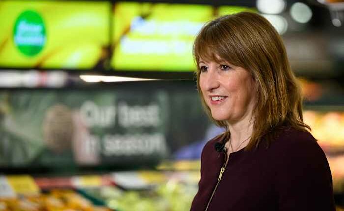 UK inflation drops to 4-month low, paving way for December rate cut