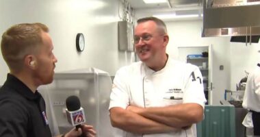 Valencia students, Salvation Army make Thanksgiving feast for all in Orlando