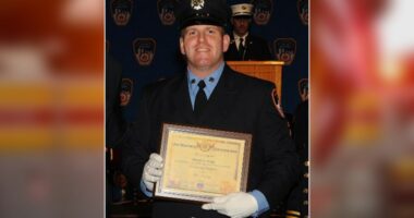 Veteran FDNY firefighter Patrick Brady dies battling Brooklyn blaze