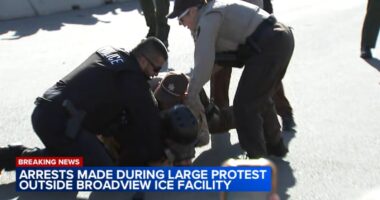 Village of Broadview, IL protest: 21 arrested outside ICE facility as protesters clash with police; 4 officers injured