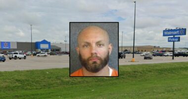 Walmart worker helped woman escape man's abuse: Deputies