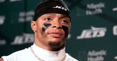 What does the future hold for Jets QB Justin Fields after benching?