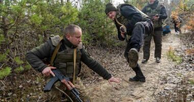 Zelenskyy says Ukraine is working on prisoner exchange with Russia