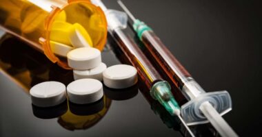 ‘Such trauma:’ Child calls 911 after dad smokes heroin, Volusia sheriff says