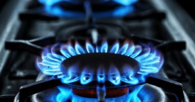 100-foot rule costs all gas customers
