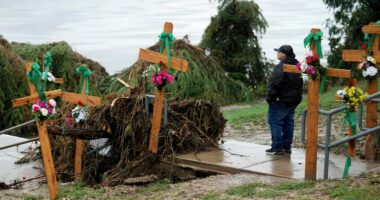 911 calls from deadly Texas Hill Country flood reveal heartbreaking pleas
