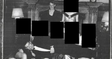 Andrew's sickening Royal snub: Snap taken in Royals' inner sanctum