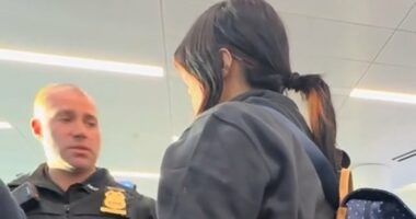 Angry traveler berates Gen Z flyers for alleged plane 'threats'