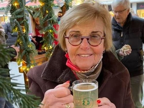 Another Bondi victim identified as 'generous, kind, irreplaceable' local