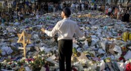 Australian state weighs ban on 'globalize the intifada' chants, masked protesters in wake of Hanukkah attack