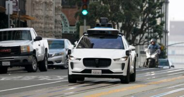 California woman gives birth inside self-driving Waymo taxi