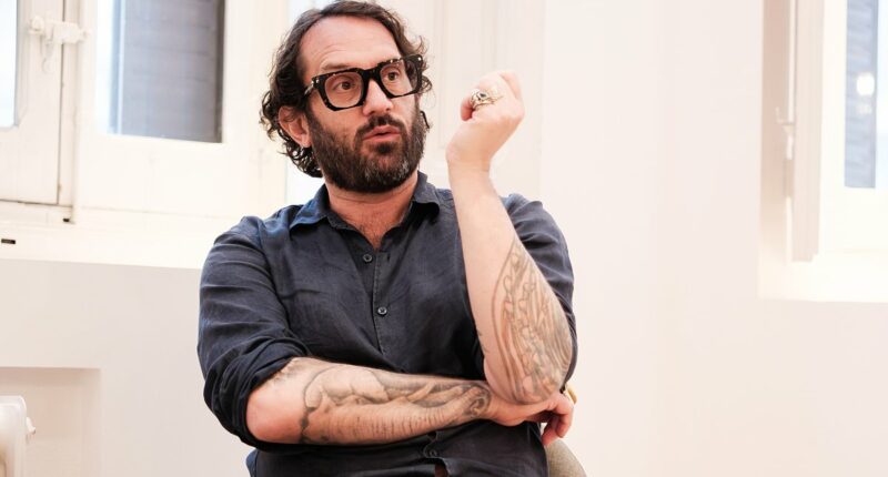 Celebrity chef faces backlash from Mexicans over 'white ugly rolls'