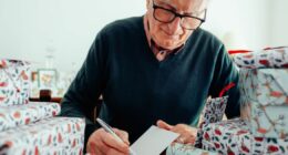 Check Christmas cards for ‘lesser-known’ sign of dementia