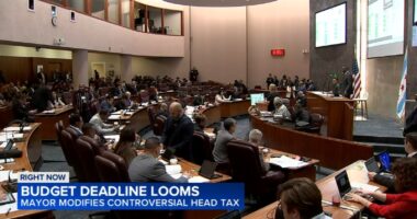 Chicago City Council meets as budget deadline looms and Mayor Brandon Johnson changes head tax proposal