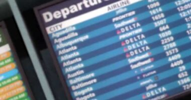 Christmas Eve flyers enjoy smooth travel at Orlando International Airport