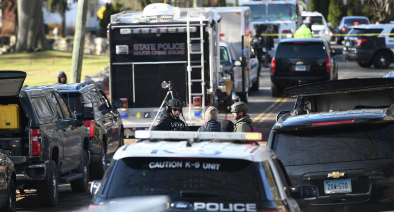 Decomposed body found in Connecticut after standoff with man who opened fire at police