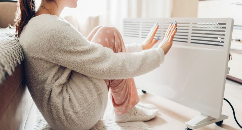 Doctor explains why your hands and feet get cold and how to fix it