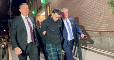 Far Rockaway man arrested for beating Queens homeowner during wild car meetup