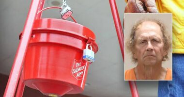 Florida bell ringer allegedly tries to 'impale' store manager with donation tripod while drunk