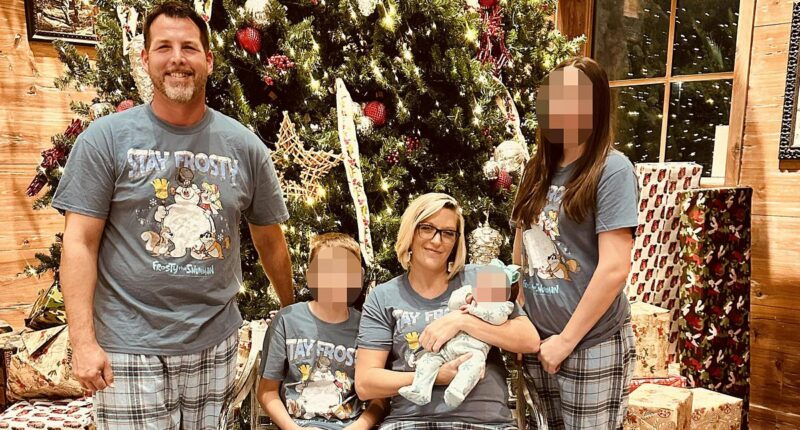 Florida man kills wife, shoots stepdaughter and himself after argument