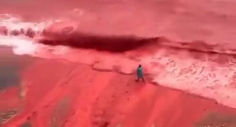 'Flowing red blood' surges in Persian Gulf sparking biblical fear