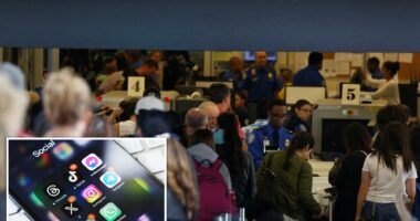 Foreigners traveling to the US without a visa could be part of new social media screening