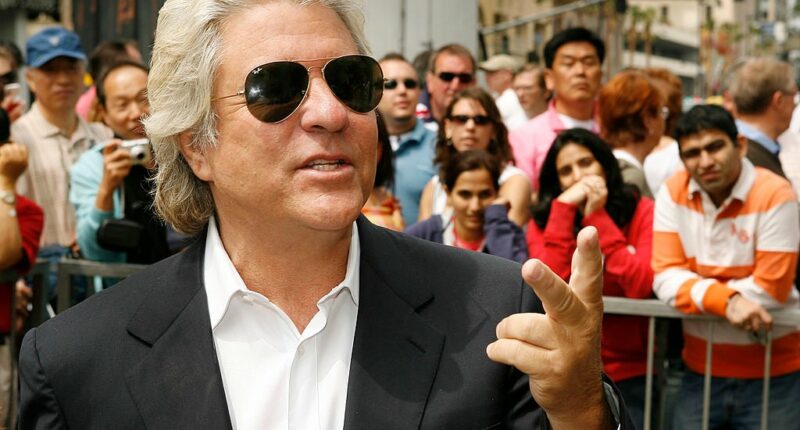 Celebrity Net Worth logo