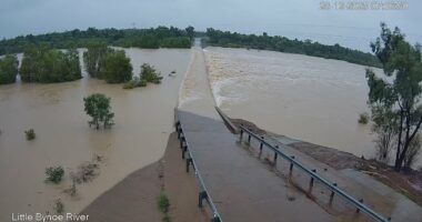 Huge swathes of Australia bracing for dangerous floods