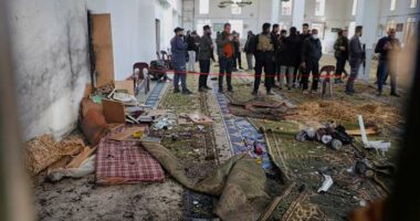 Hundreds mourn in Syria's Homs after deadly mosque bombing