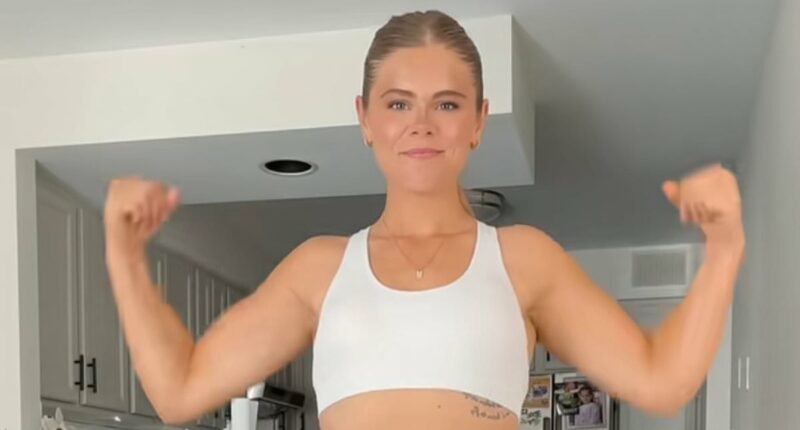 I was eating 4,300 calories a day. Then I dropped 100lbs WITHOUT Ozempic after adopting a simple 20-minute habit