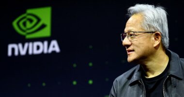 Investors fear an AI bubble - but are pumping more into US tech stocks before it bursts