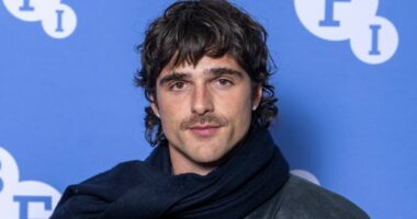 Jacob Elordi gets into heated confrontation with paparazzo in Paris