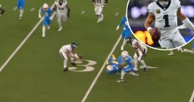Jalen Hurts has two turnovers on same play during Eagles-Chargers game