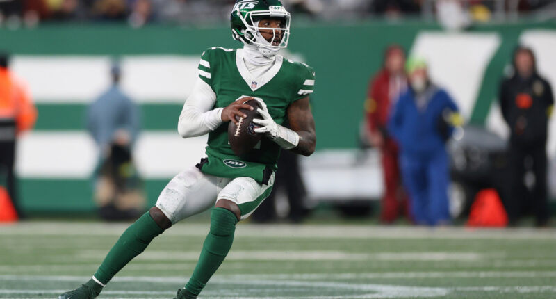Jets QB Tyrod Taylor is staying in the moment, not thinking about the future