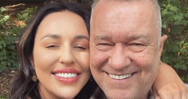 Jimmy Barnes enjoys Italian Xmas trip while his lovechild is homeless