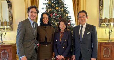 Katy Perry and Justin Trudeau meet former Japanese prime minister
