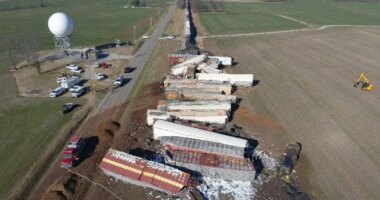 Kentucky freight train carrying molten sulfur derails, leaks hazardous chemical in Todd County
