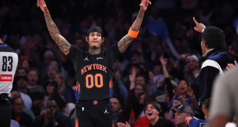 Knicks score 23 unanswered first-quarter points in 146-112 rout of Jazz